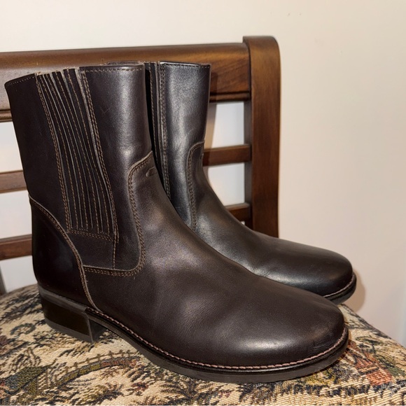 👢 L.L.Bean Brown Leather Chelsea Ankle Boots Women’s 9 Made in Portugal - Picture 8 of 14